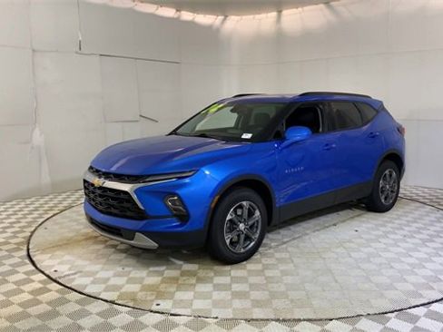 Used 2024 Chevrolet Blazer LT w/ Convenience Package image 4