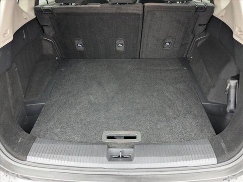 Used 2023 Nissan Rogue SV image 6