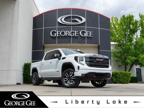 Used 2023 GMC Sierra 1500 AT4 w/ AT4 Premium Package AWD/4WD image 1