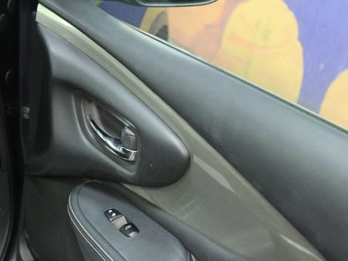 Used 2018 Nissan Murano SV AWD/4WD image 11