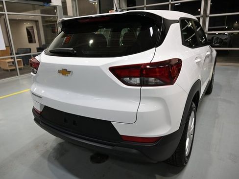 Used 2023 Chevrolet TrailBlazer LS image 5