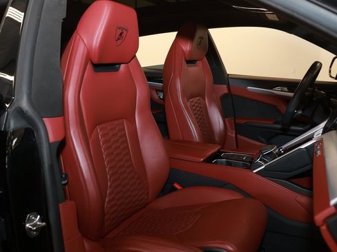Used 2019 Lamborghini Urus image 17