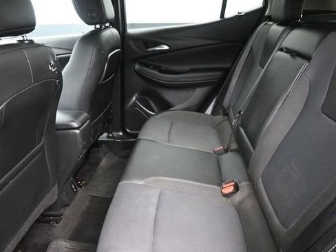 Used 2022 Buick Encore GX Select FWD image 18