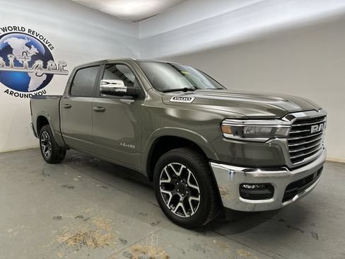 Used 2026 RAM 1500 Laramie AWD/4WD image 12