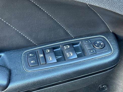 Used 2018 Dodge Charger SXT Plus w/ Quick Order Package 29J image 11