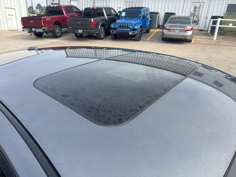 Used 2024 Nissan Altima 2.5 SV w/ SV Premium Package image 6