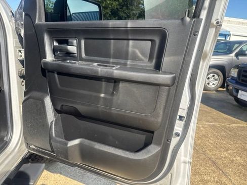 Used 2014 RAM 1500 Express AWD/4WD image 15