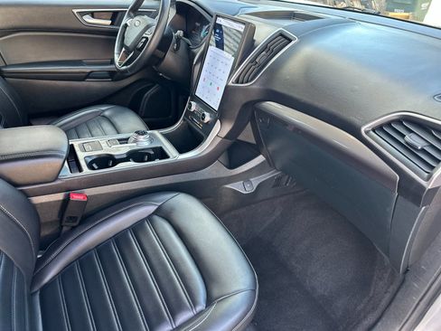 Used 2024 Ford Edge SEL image 18