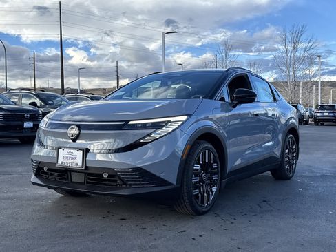 New 2026 Nissan Leaf Platinum+ w/ Cargo Package (Platinum+) image 4