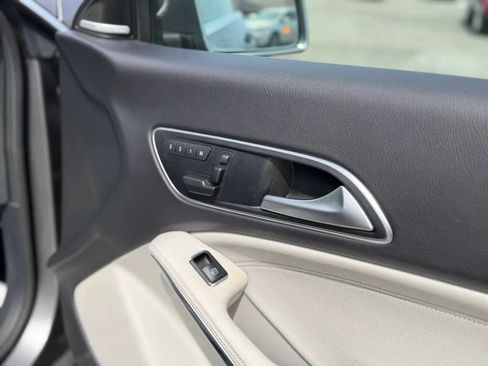 Used 2014 Mercedes-Benz CLA 250 4MATIC image 39