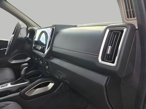 New 2026 Nissan Frontier SV w/ All-Weather Content Package AWD/4WD image 12