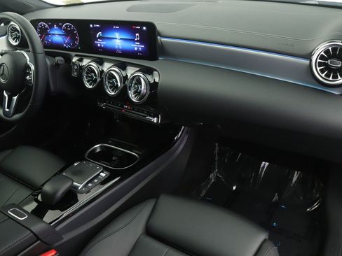 Certified 2023 Mercedes-Benz CLA 250 image 22