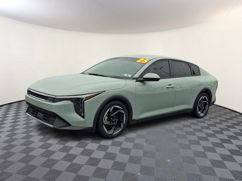 Used 2025 Kia K4 EX FWD image 3