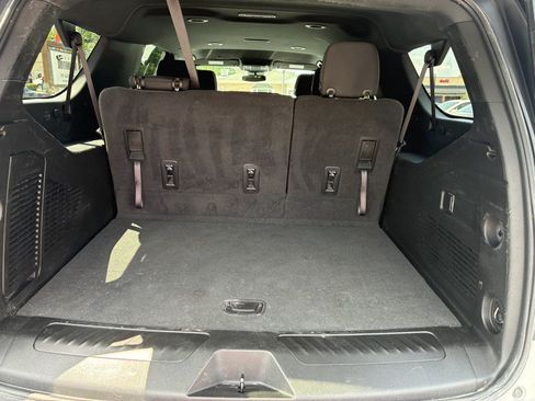 Used 2023 Chevrolet Suburban LS AWD/4WD image 19