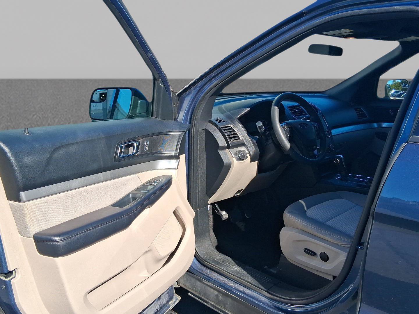 Used 2019 Ford Explorer FWD image 10