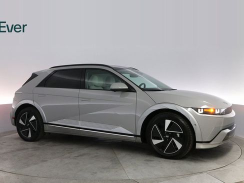 Used 2025 Hyundai Ioniq 5 Limited image 5