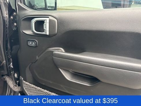 Used 2022 Jeep Gladiator Rubicon w/ Cold Weather Group image 12