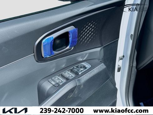 New 2026 Kia Sorento LX FWD image 22