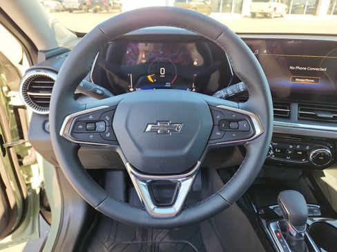 New 2026 Chevrolet Trax ACTIV w/ Sunroof Package image 18