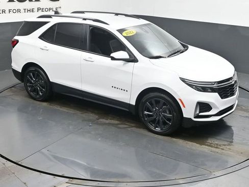 Used 2022 Chevrolet Equinox RS w/ LPO, Floor Liner Package image 37