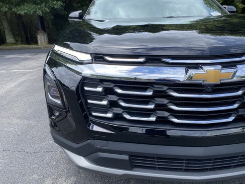 Used 2026 Chevrolet Equinox LT w/ Convenience Package II FWD image 14