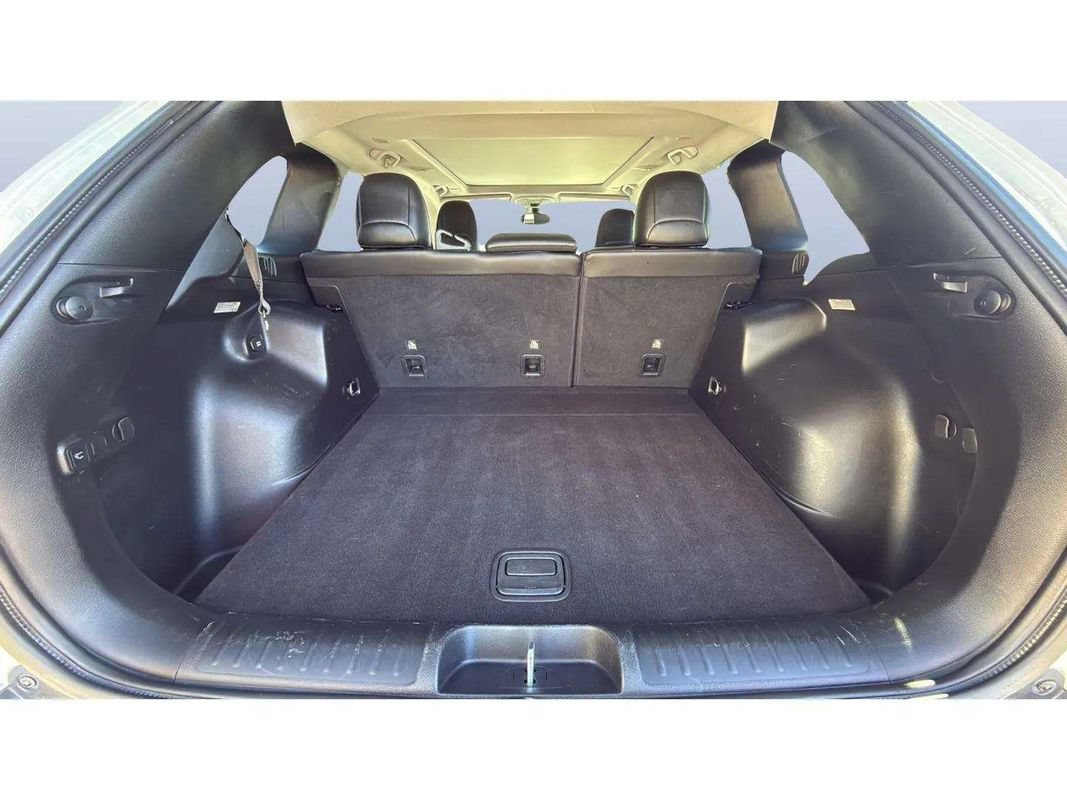 Used 2019 Jeep Cherokee Trailhawk AWD/4WD image 22