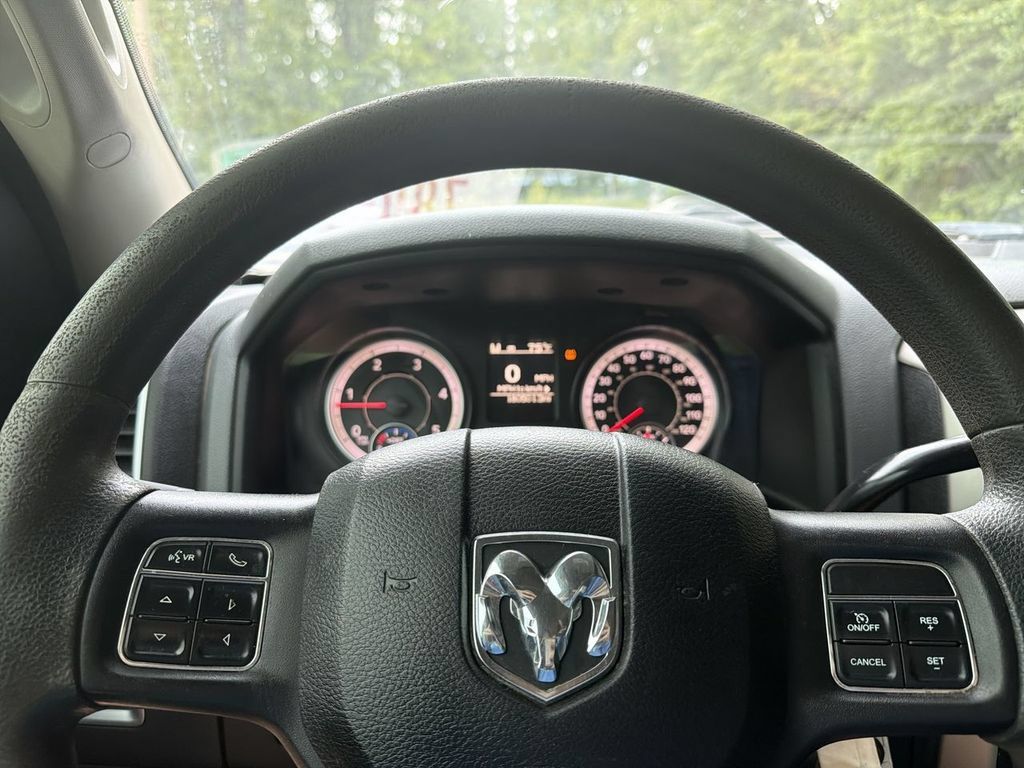 Used 2018 RAM 2500 SLT AWD/4WD image 11