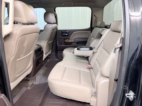 Used 2015 GMC Sierra 1500 SLT w/ SLT Crew Cab Value Package RWD image 29