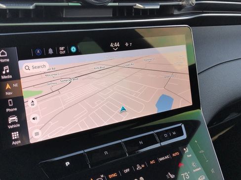 Used 2024 Maserati Grecale GT image 28