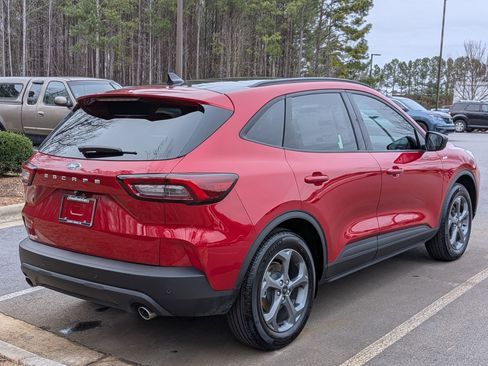 New 2026 Ford Escape ST-Line w/ Tech Pack #1 FWD image 3