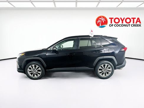Used 2023 Toyota RAV4 XLE Premium FWD image 6