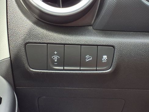 Used 2023 Hyundai Kona SEL image 6