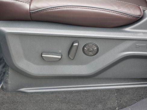 Certified 2025 Ford Expedition Max Platinum w/ Platinum Ultimate Package AWD/4WD image 25