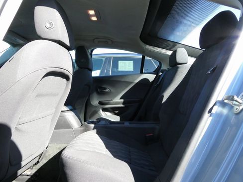 Used 2015 Chevrolet Volt w/ Enhanced Safety Package 1 image 33