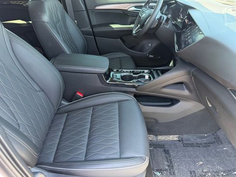Used 2023 Buick Envision Avenir AWD/4WD image 12