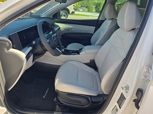 New 2026 Hyundai Tucson SE FWD image 11