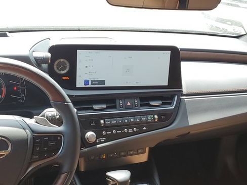Used 2025 Lexus ES 350 Ultra Luxury w/ Accessory Package (Z1) FWD image 28