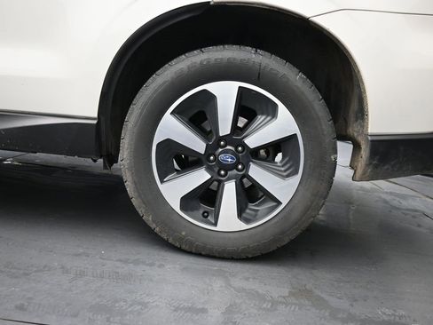 Used 2018 Subaru Forester 2.5i Limited image 13