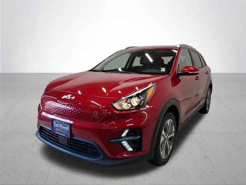 Used 2022 Kia Niro EX Premium image 2