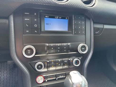Used 2020 Ford Mustang Convertible RWD image 30