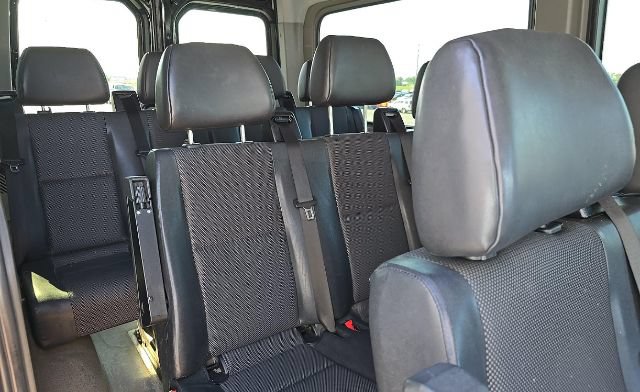 Used 2018 Mercedes-Benz Sprinter 2500 image 8