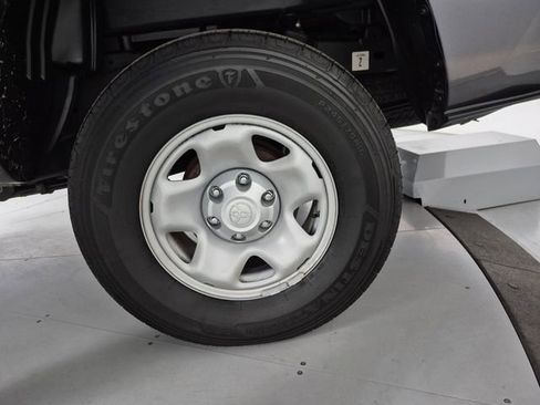 Certified 2020 Toyota Tacoma SR w/ SR Convenience Package image 11