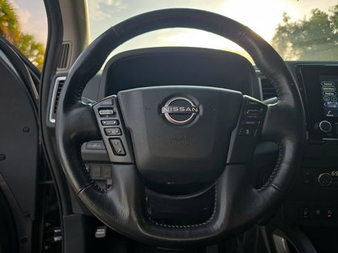 Certified 2022 Nissan Frontier SV RWD image 28