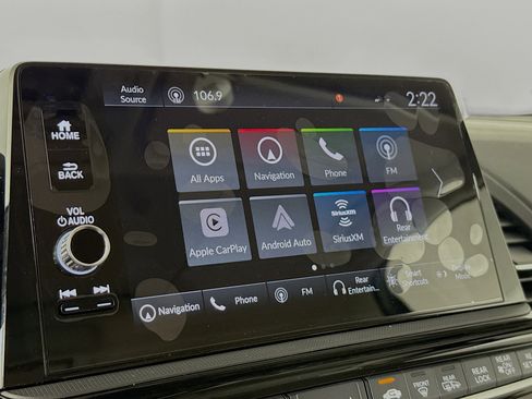 New 2026 Honda Odyssey Touring image 17