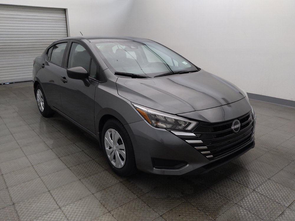 Used 2025 Nissan Versa S w/ Trunk Package FWD image 13