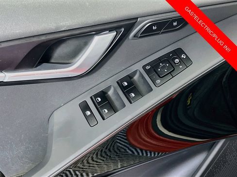 Certified 2023 Kia Niro SX Touring FWD image 10