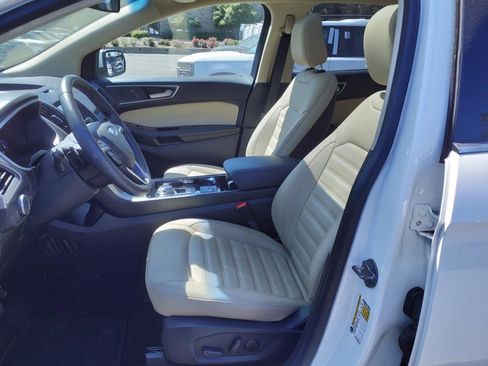 Used 2020 Ford Edge SEL w/ Convenience Package image 17