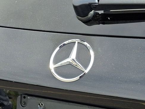 Used 2018 Mercedes-Benz GLC 300 4MATIC image 30
