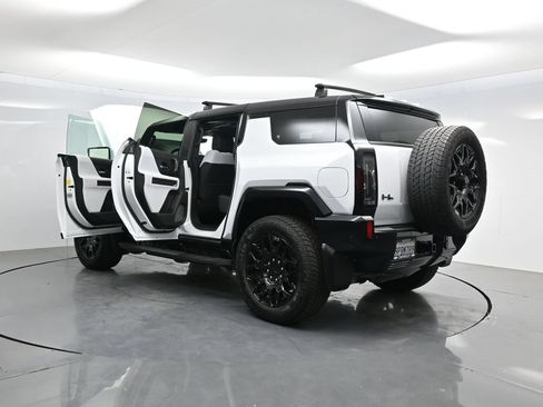 Used 2024 GMC Hummer EV 2X w/ LPO, Roof Cross Rail Package AWD/4WD image 56