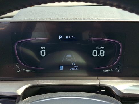 Certified 2024 Kia Telluride S FWD image 20